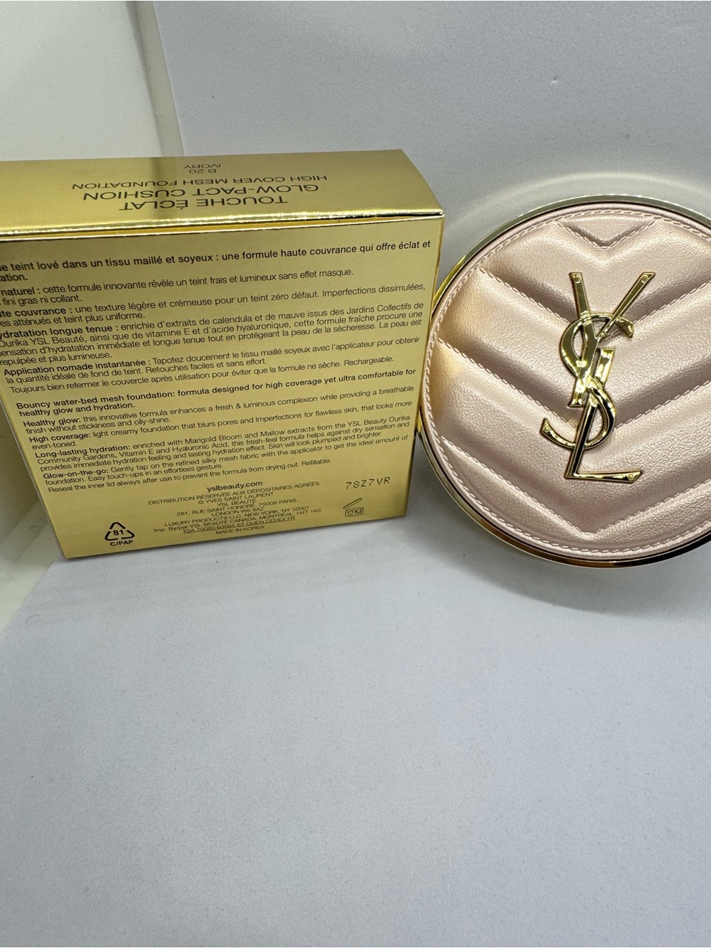 Yves Saint Laurent Quilted Pink & Gold Glow-Pact Cushion Compact - Picture 4 of 5